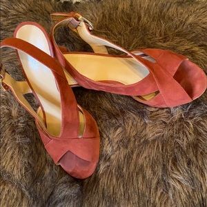 Vintage Rust color heals